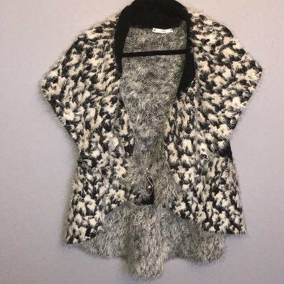Sioni Sleeveless - Sweater Vest. So Soft Size L/XL - Picture 1 of 5